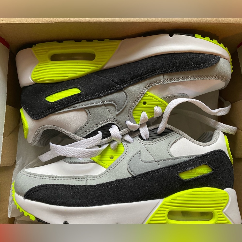 Nike Air Max 270 (PS)